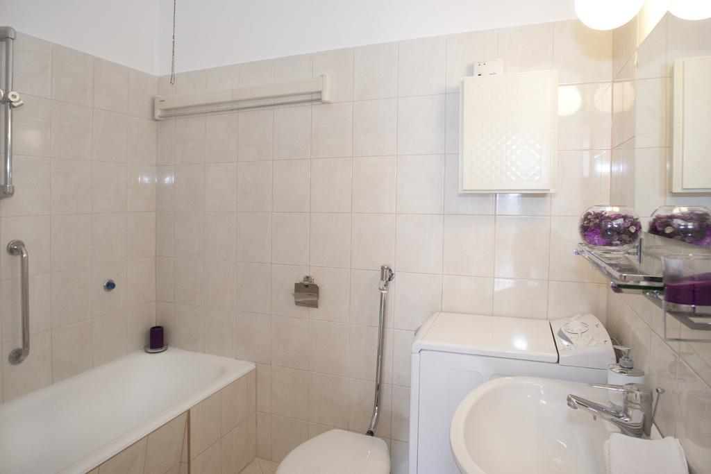 Alice Apartment Budapest Bilik gambar